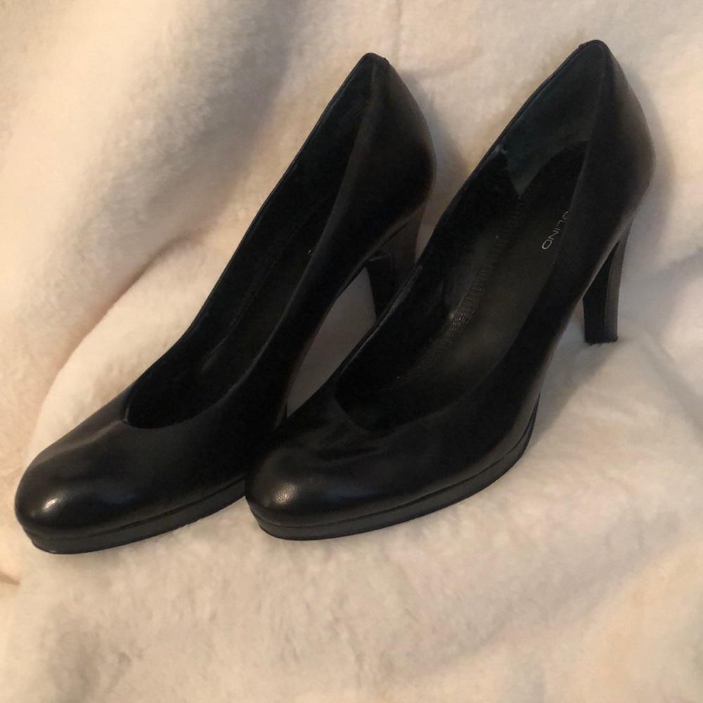 Bandolino Womens Size 10 heels
